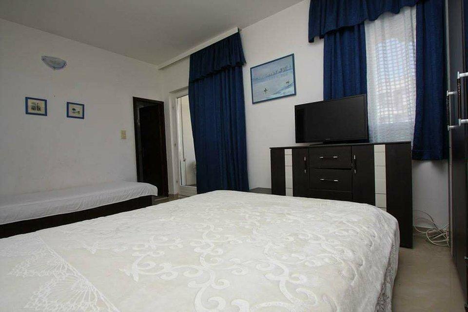 Apartmani Irena Petrovac Eksteriør bilde