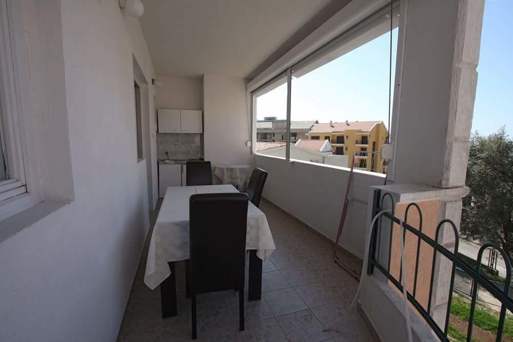 Apartmani Irena Petrovac Eksteriør bilde